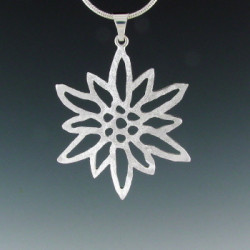 Edelweiss Necklace - Large, frosted flower