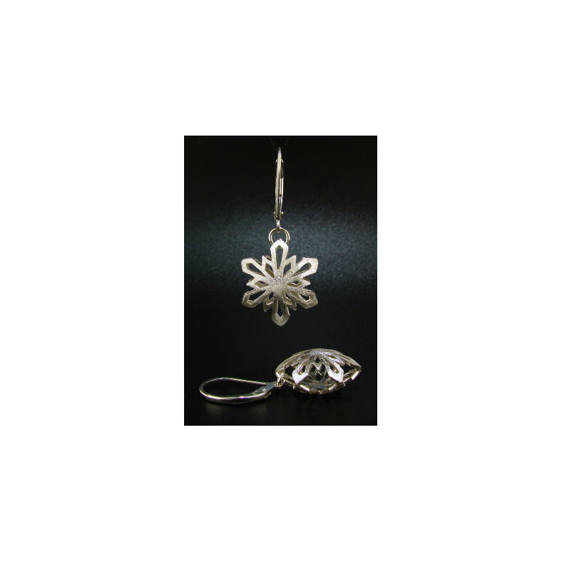 F114 - Medium Puffed Snowflake Earrings