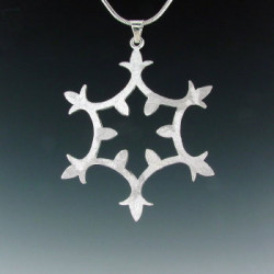 F137 - Large Snowflake Necklace