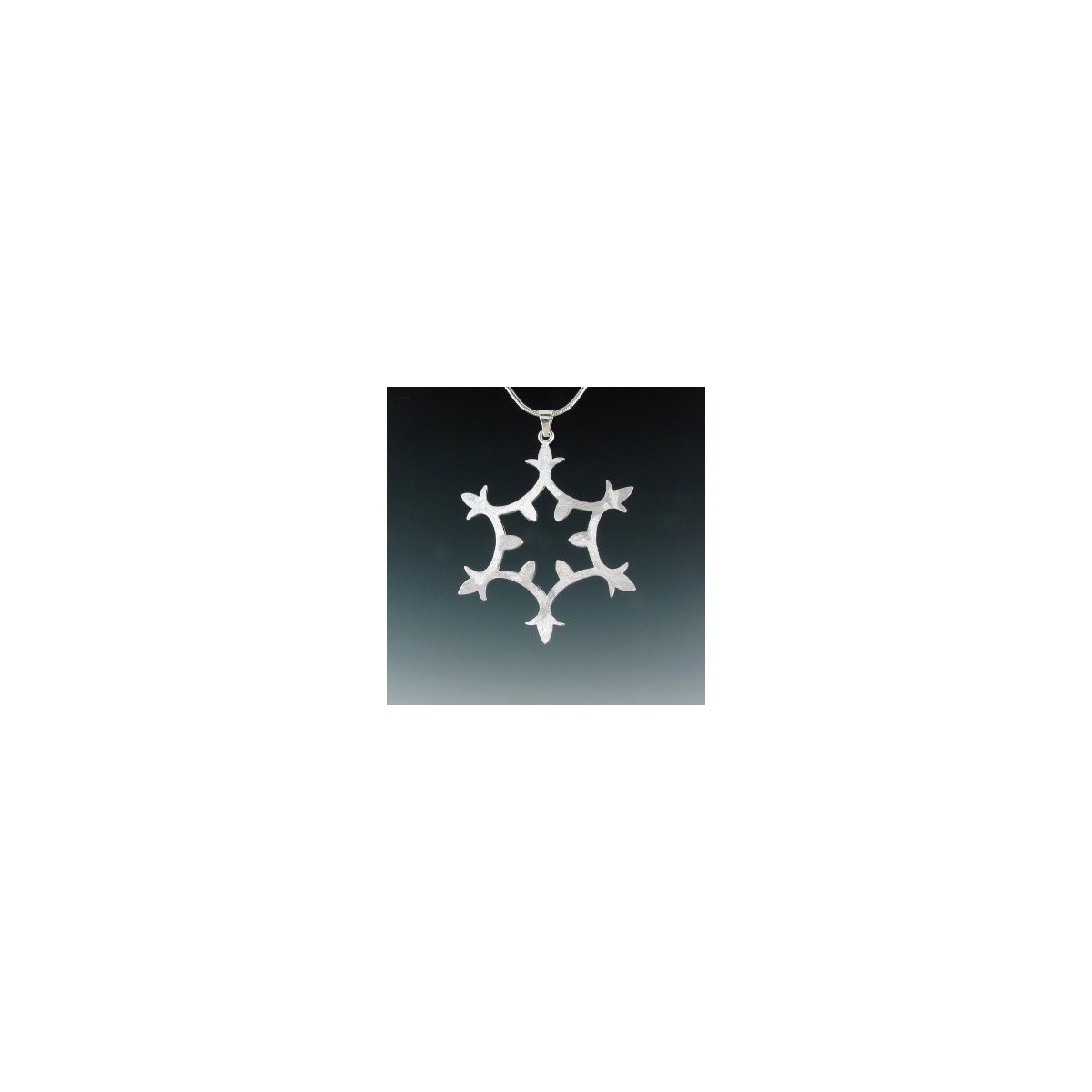F137 - Large Snowflake Necklace